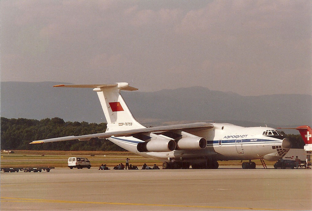 P-552 Tupolev Tu-154B CAAK