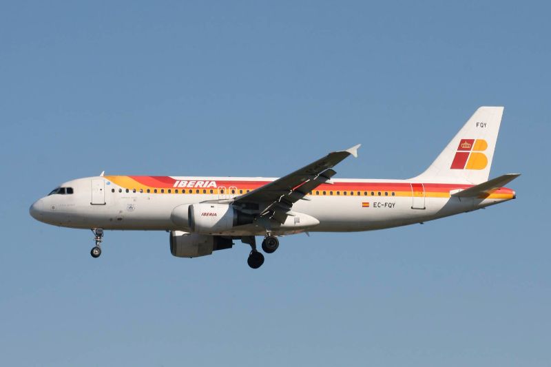 EC-FQY Airbus A320-211 Iberia