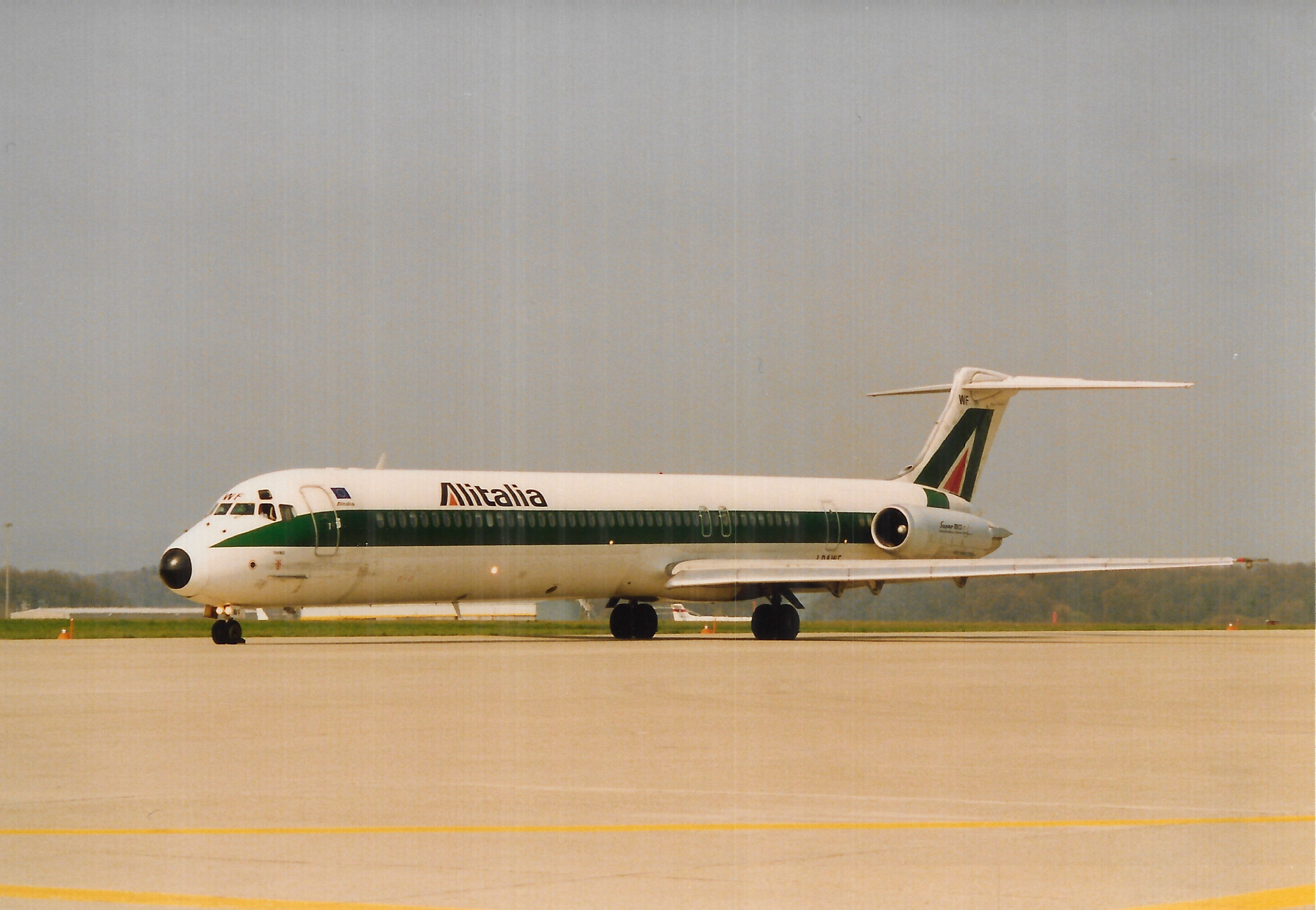 I-DAWF MDD DC-9-82 Alitalia Gva mai 91
