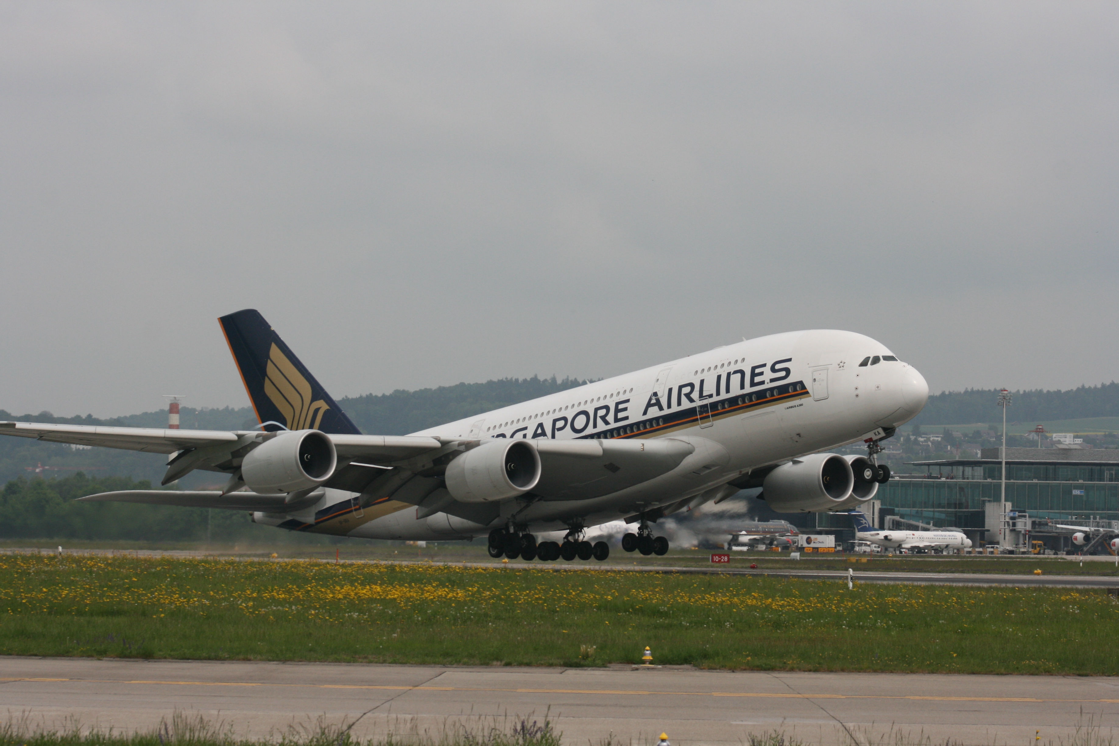 9V-SKA A380 Sinapore ZRH 29.4.2011