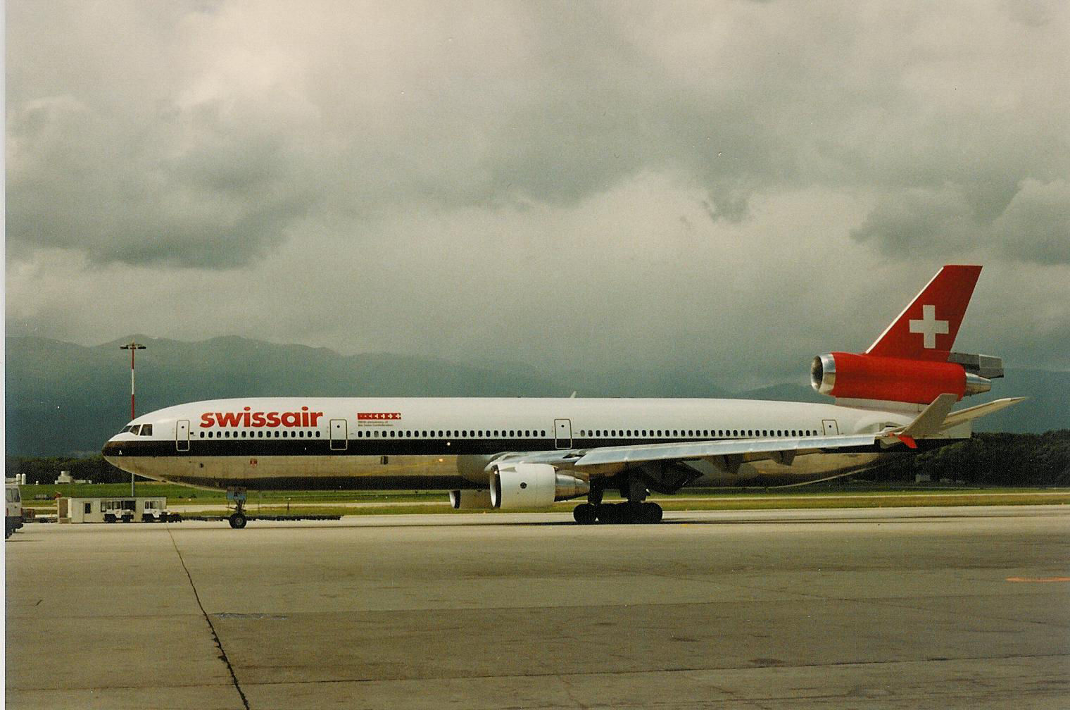HB-IWA MDD MD-11 Swissair 