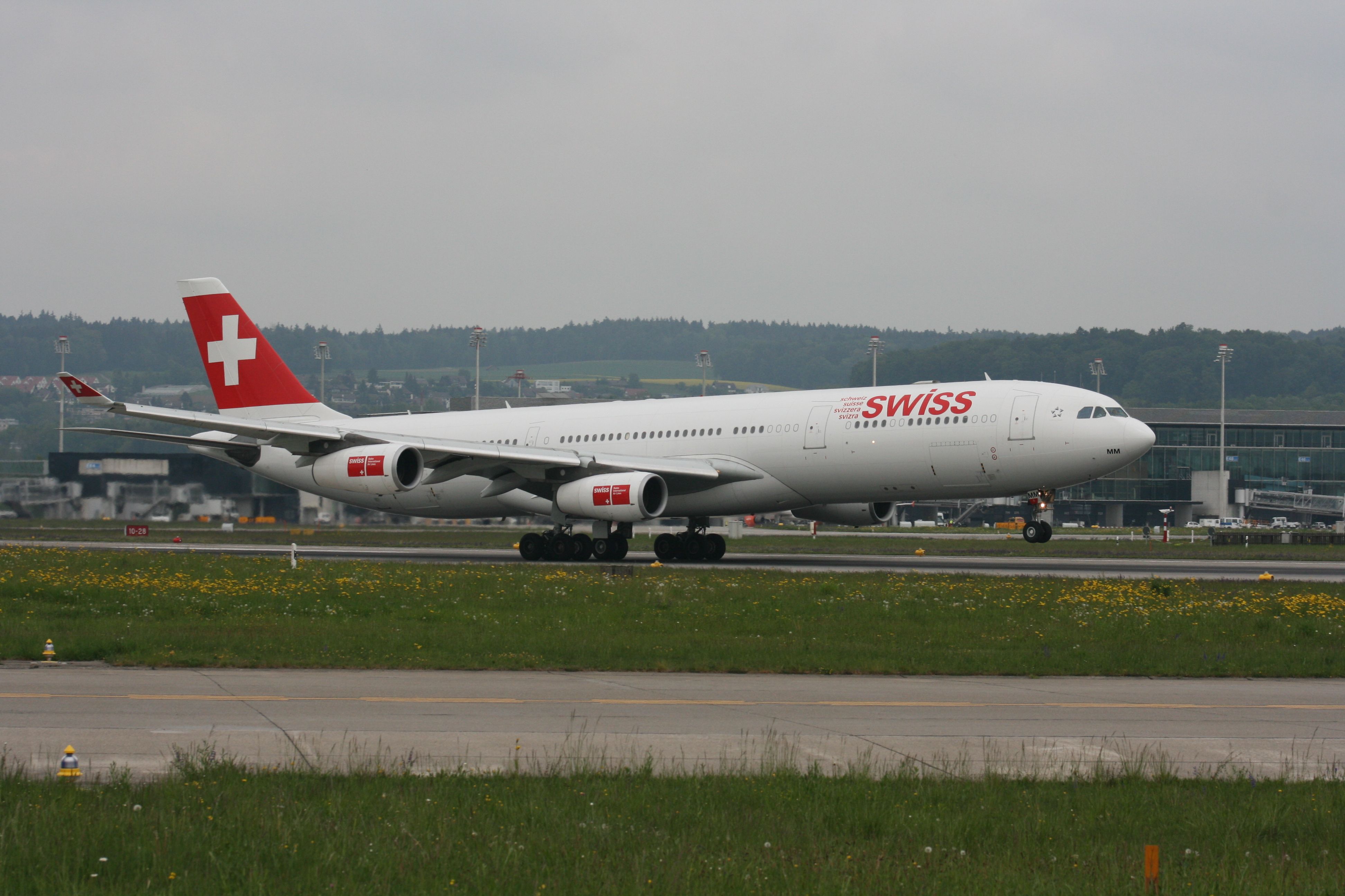HB-JMM Airbus A340 Swiss ZRH