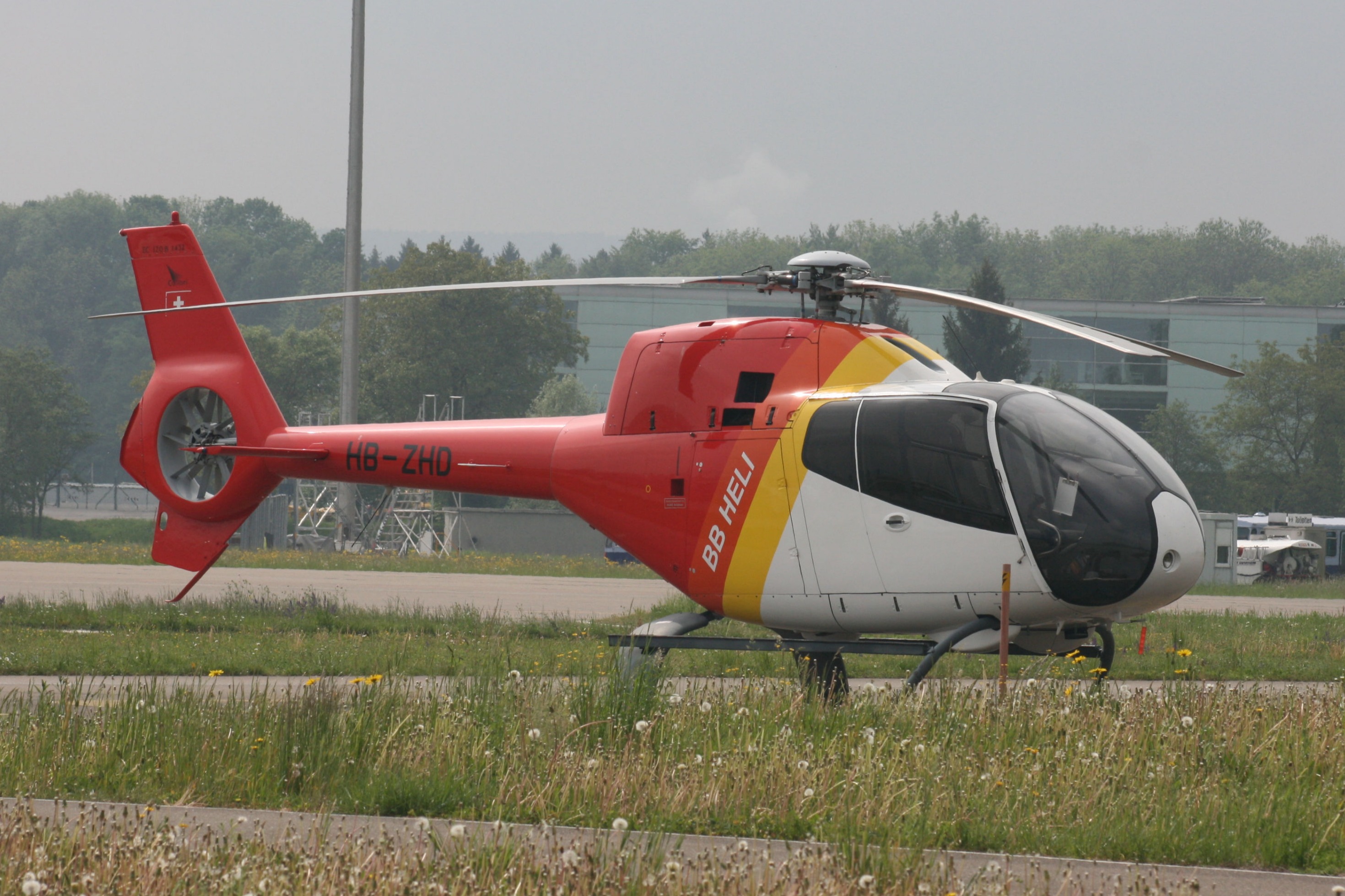 HB-ZHD Eurocopter EC-120B ZRH 29.4.2011