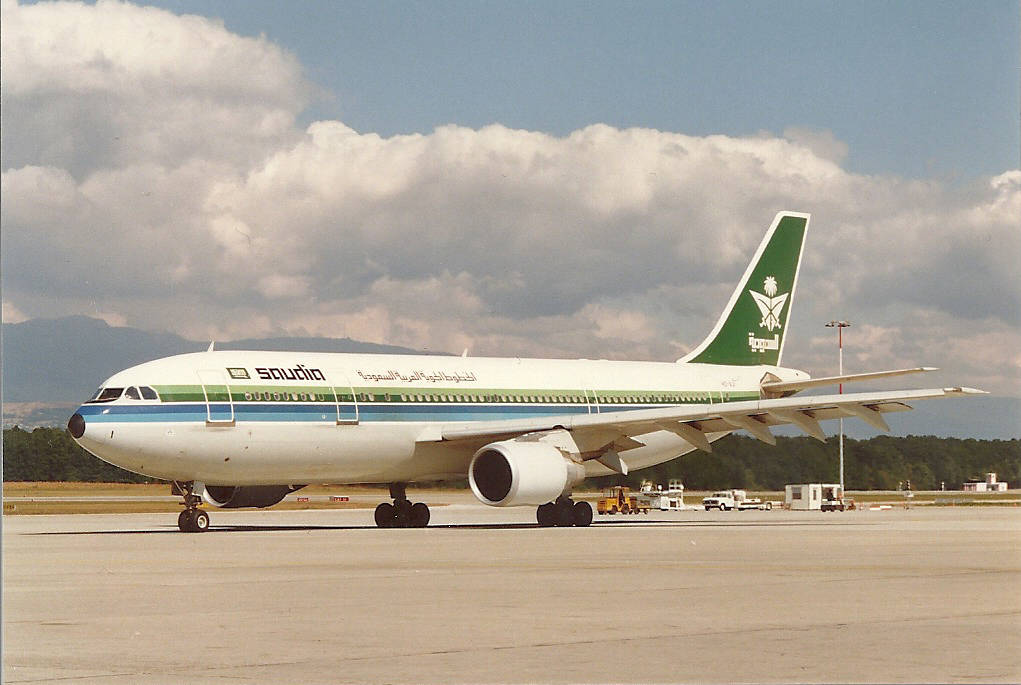 HZ-AJI Airbus A300B4-620 Saudia