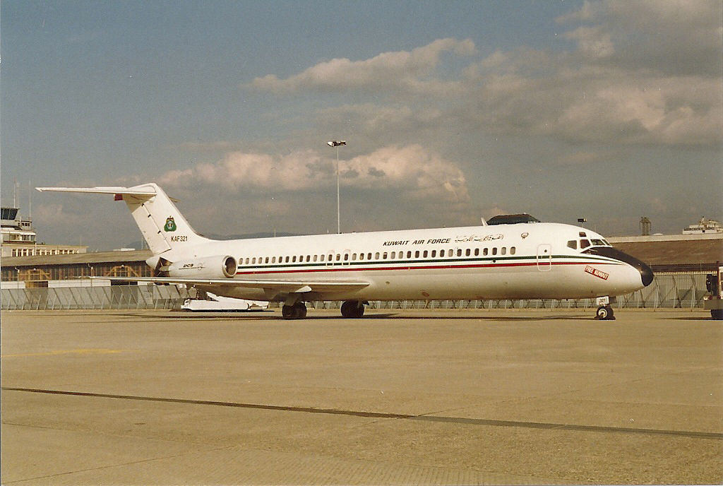 KAF-321 DC-9-32CF Kuwait Air Force